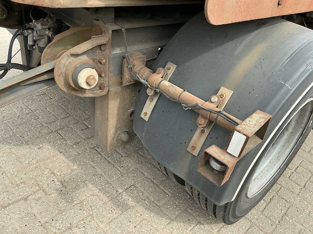 Vrachtwagen container aanhangwagen - afbeelding 15 van  22
