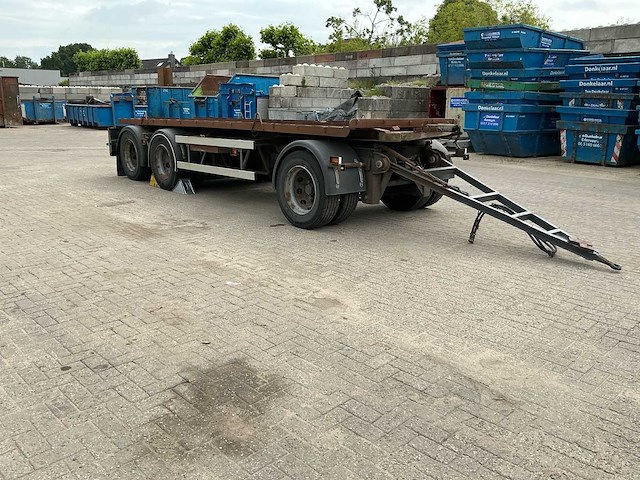 Vrachtwagen container aanhangwagen - afbeelding 20 van  22