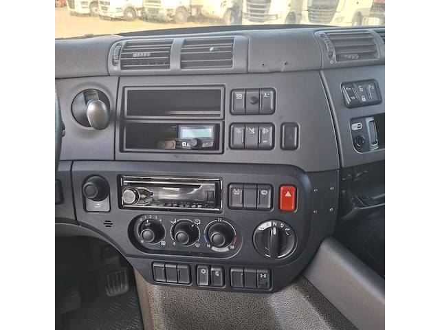 Vrachtwagen, daf, cf 400 ft, 2016 - afbeelding 16 van  47