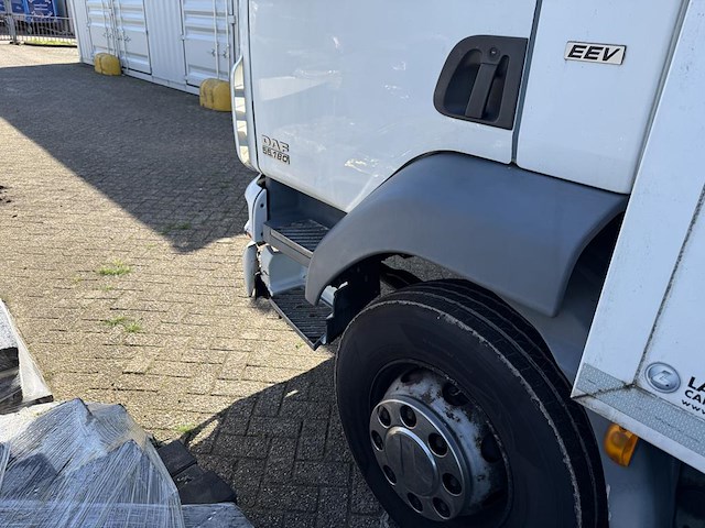 Vrachtwagen daf fa lf55 met kenteken bx-zp-89. gesloten opbouw - afbeelding 14 van  14