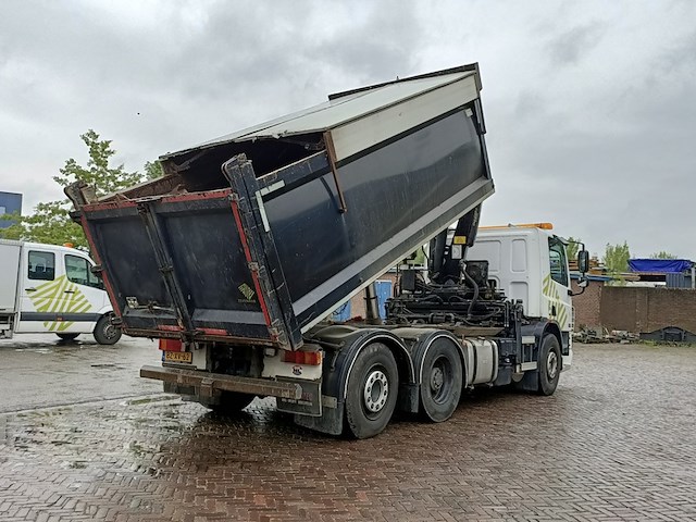 Vrachtwagen, daf, fan cf75 met laadkraan hiab xs kipper vossebelt, 2012 - afbeelding 2 van  41
