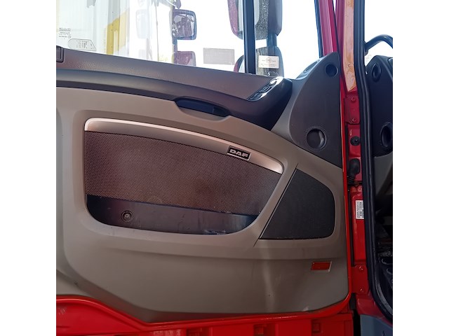 Vrachtwagen, daf, ft xf 105.460 - afbeelding 16 van  31