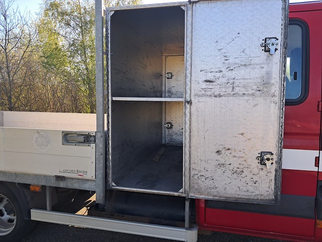 Vrachtwagen , iveco, 35c14gd, 2011 - afbeelding 15 van  48