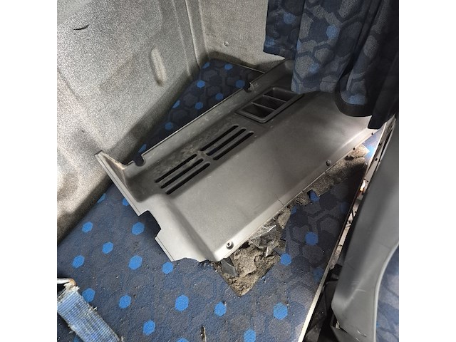 Vrachtwagen, iveco, 90e21, 2004 - afbeelding 24 van  35