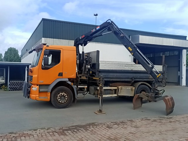 Vrachtwagen kipper, daf, fa lf55.220 met laadkraan hiab 088b-2 duo, 2011 - afbeelding 12 van  46