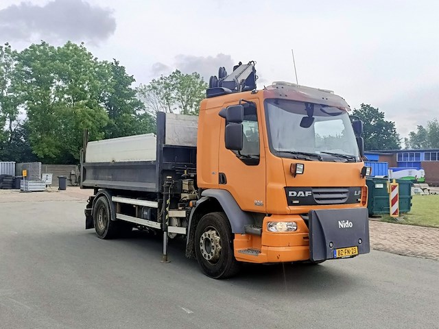 Vrachtwagen kipper, daf, fa lf55.220 met laadkraan hiab 088b-2 duo, 2011 - afbeelding 44 van  46