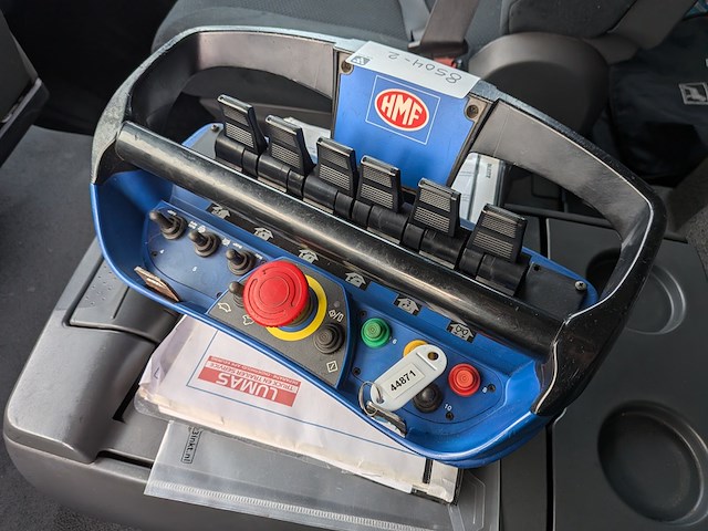 Vrachtwagen, man, tgs 35.440 8x4 hmf 16 tonmeter z-kraan, 2012 - afbeelding 32 van  42