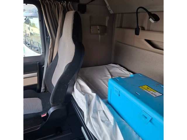 Vrachtwagen, man, tgx, 2018 - afbeelding 13 van  48