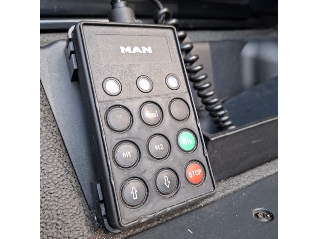 Vrachtwagen, man, tgx, 2018 - afbeelding 27 van  48