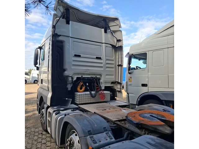 Vrachtwagen, man, tgx, 2018 - afbeelding 45 van  48