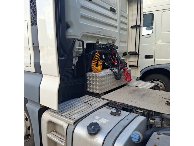 Vrachtwagen, man, tgx, 2018 - afbeelding 47 van  48