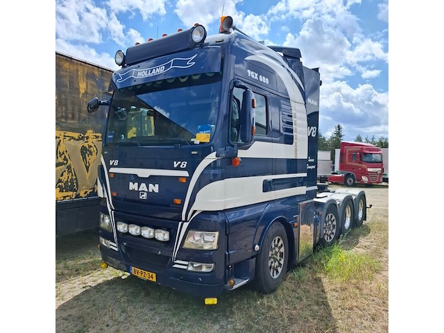 Vrachtwagen, man, tgx 41.680 8x4/4, 2009 - afbeelding 1 van  39