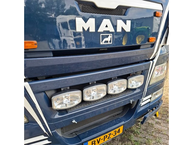 Vrachtwagen, man, tgx 41.680 8x4/4, 2009 - afbeelding 33 van  39