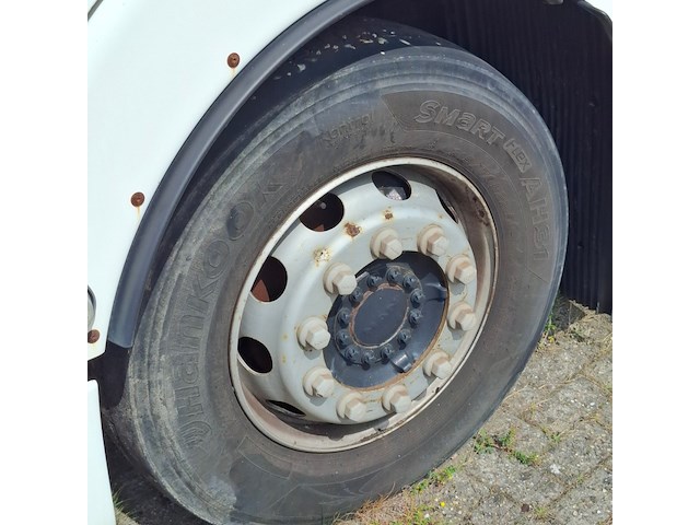 Vrachtwagen, man, tgx - afbeelding 16 van  30