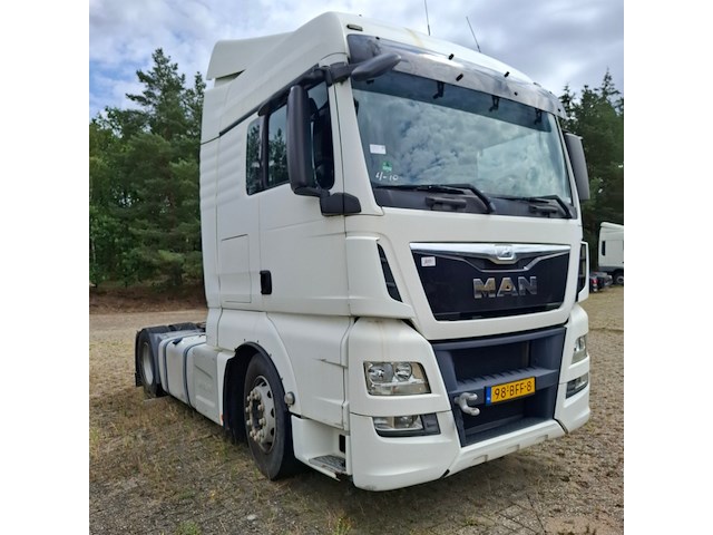 Vrachtwagen, man, tgx - afbeelding 23 van  30