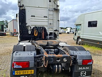 Vrachtwagen, man, tgx - afbeelding 26 van  30
