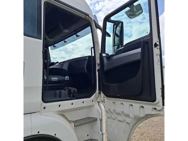 Vrachtwagen, man, tgx - afbeelding 29 van  30