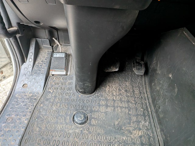 Vrachtwagen met zijlader en containersysteem, iveco, ad260sy/cng, 2017 - afbeelding 14 van  57