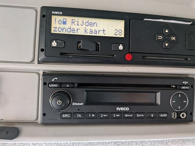 Vrachtwagen met zijlader en containersysteem, iveco, ad260sy/cng, 2017 - afbeelding 28 van  57