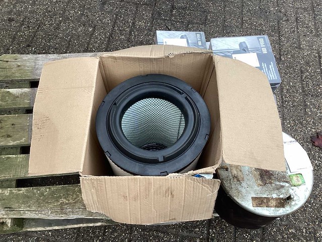 Vrachtwagen onderdeel - afbeelding 3 van  5