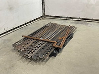 Vrachtwagen onderdelen - afbeelding 2 van  5