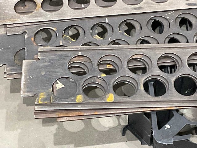 Vrachtwagen onderdelen - afbeelding 5 van  5