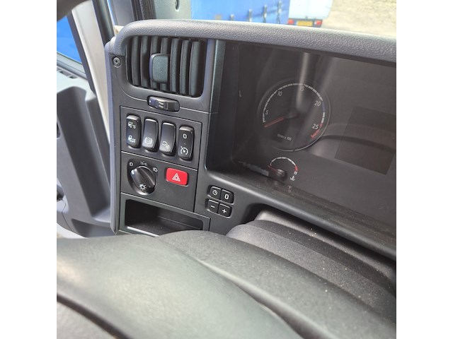 Vrachtwagen, scania, g 320 db4x2 mna, 2012 - afbeelding 20 van  39