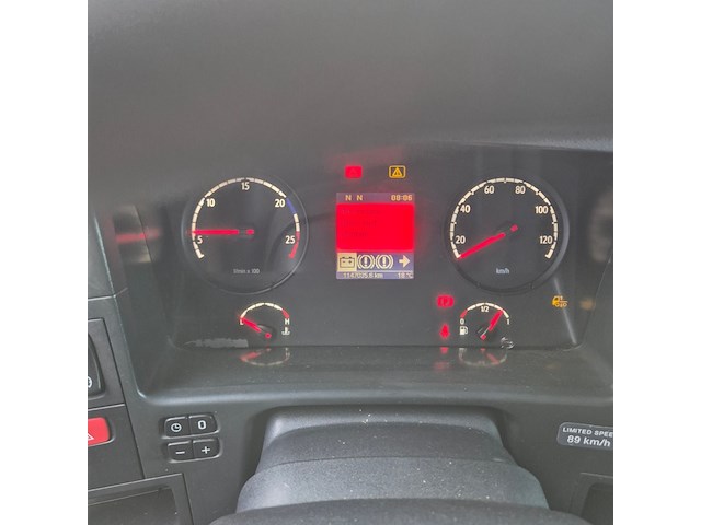 Vrachtwagen, scania, g 320 db4x2 mna, 2012 - afbeelding 31 van  39