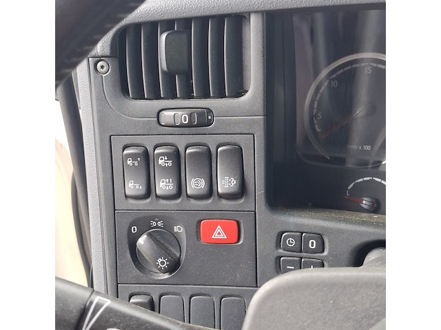 Vrachtwagen, scania, g 370, 2015 - afbeelding 16 van  69