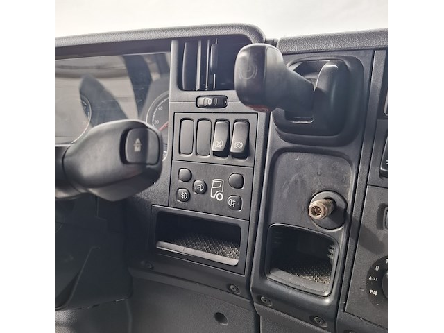 Vrachtwagen, scania, g 370, 2015 - afbeelding 18 van  69