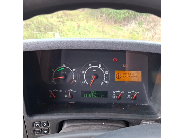 Vrachtwagen, scania, p 230 db4x2mna, 2005 - afbeelding 6 van  46