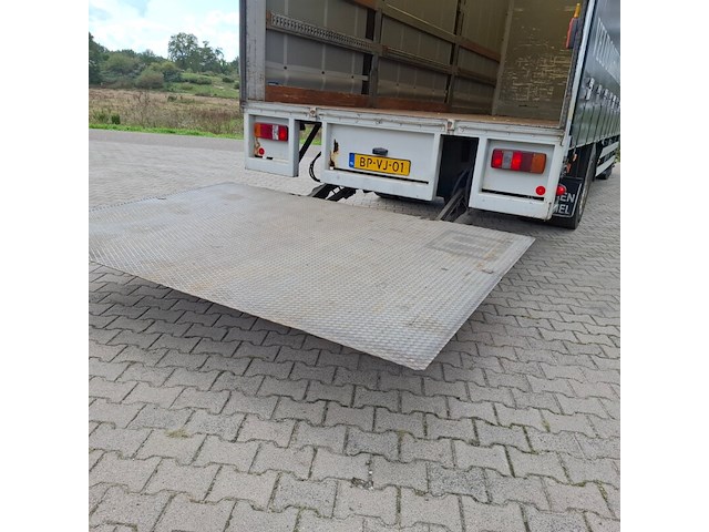 Vrachtwagen, scania, p 230 db4x2mna, 2005 - afbeelding 44 van  46