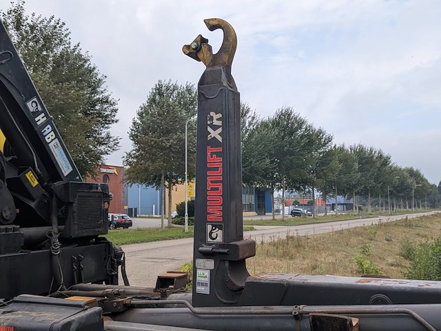 Vrachtwagen, scania, p 380 b 8x4*4, 2008, met autolaadkraan, hiab en haakarmsysteem, multilift - afbeelding 8 van  41
