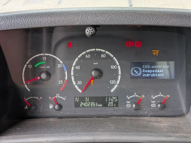 Vrachtwagen, scania, p 380 b 8x4*4, 2008, met autolaadkraan, hiab en haakarmsysteem, multilift - afbeelding 26 van  41