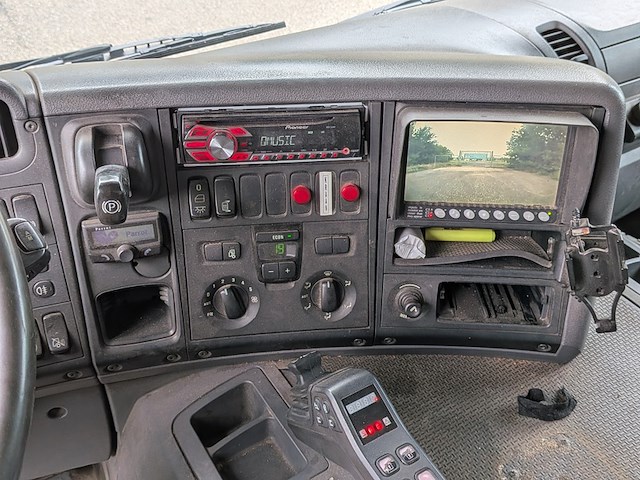 Vrachtwagen, scania, p 380 b 8x4*4, 2008, met autolaadkraan, hiab en haakarmsysteem, multilift - afbeelding 28 van  41