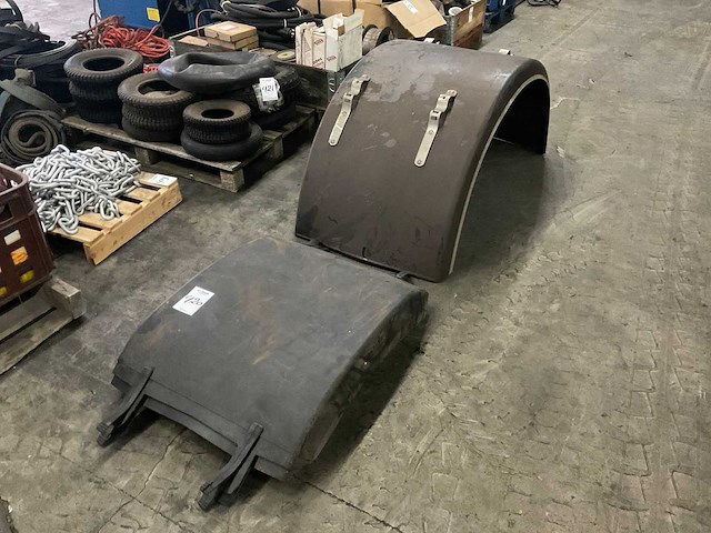 Vrachtwagen spatbord (4x) - afbeelding 1 van  2