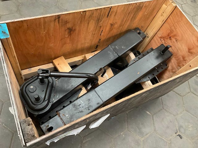 Vrachtwagen steunpoot set - afbeelding 5 van  5