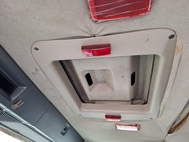 Vrachtwagen (trekker), scania, p 270 da 4x2mna, 2005 - afbeelding 8 van  36