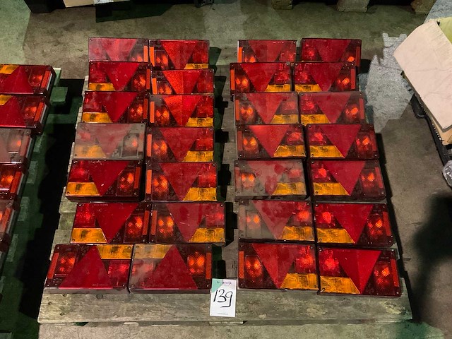 Vrachtwagen verlichting (28x) - afbeelding 1 van  1