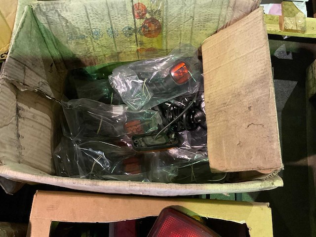 Vrachtwagen verlichting - afbeelding 2 van  5