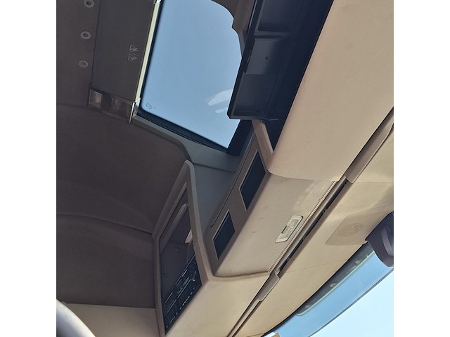 Vrachtwagen, volvo, fh, 2016 - afbeelding 24 van  34