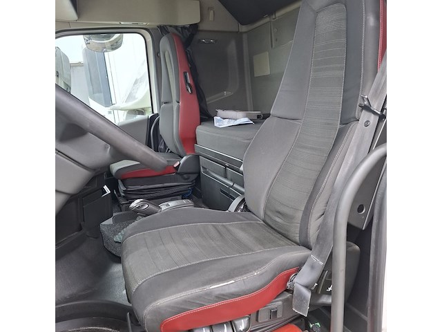 Vrachtwagen, volvo, fh, 2016 - afbeelding 8 van  41