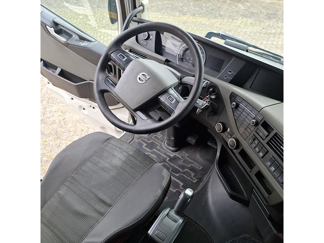 Vrachtwagen, volvo, fh, 2016 - afbeelding 9 van  41