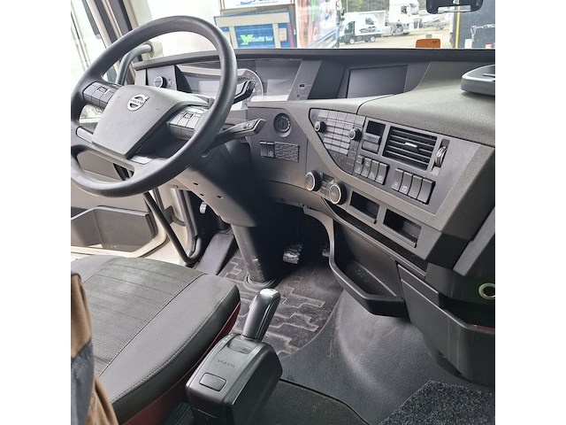 Vrachtwagen, volvo, fh, 2016 - afbeelding 13 van  41