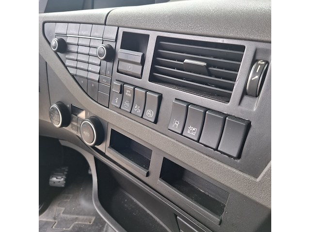 Vrachtwagen, volvo, fh, 2016 - afbeelding 15 van  41