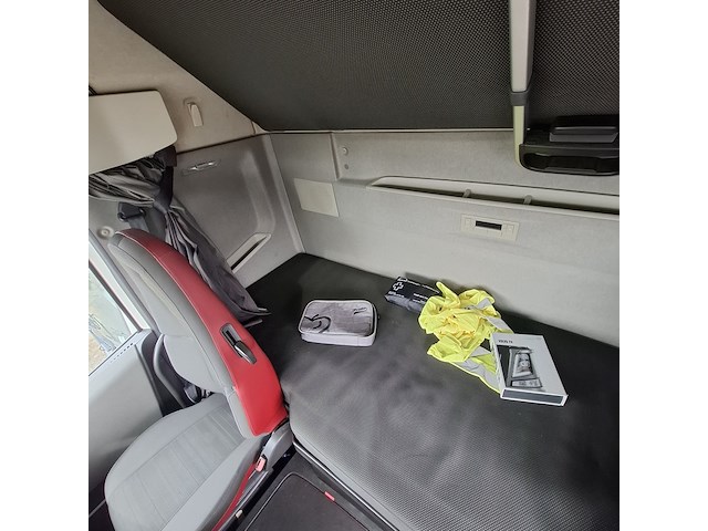 Vrachtwagen, volvo, fh, 2016 - afbeelding 22 van  41