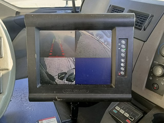 Vrachtwagen, volvo, fll 42, 2009, met veegopbouw, johnston - afbeelding 2 van  35