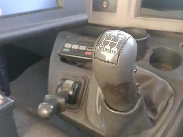 Vrachtwagen, volvo, fll 42, 2009, met veegopbouw, johnston - afbeelding 4 van  35