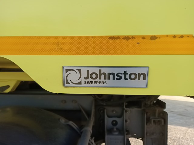 Vrachtwagen, volvo, fll 42, 2009, met veegopbouw, johnston - afbeelding 16 van  35