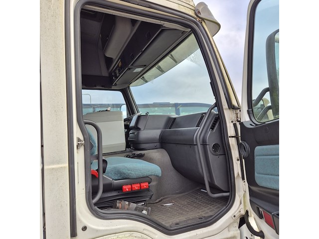 Vrachtwagen, volvo, fm 12, 2001 - afbeelding 6 van  26